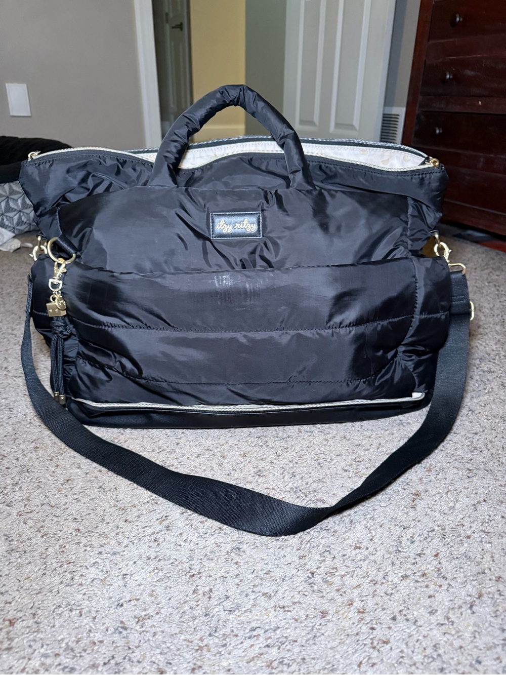 Itzy ritzy travel weekender bag
